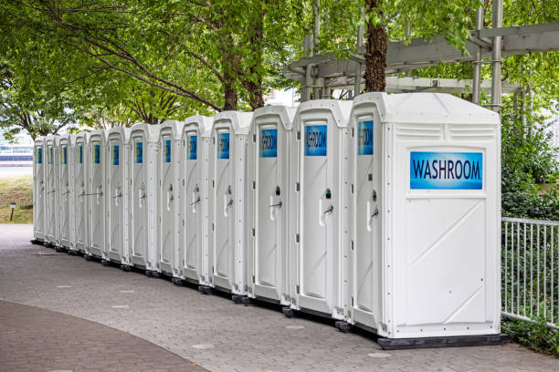 Portable Toilet Options We Offer in Buenaventura Lakes, FL
